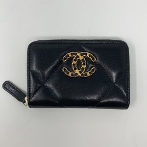 Chanel 19 Zipped Coin Purse